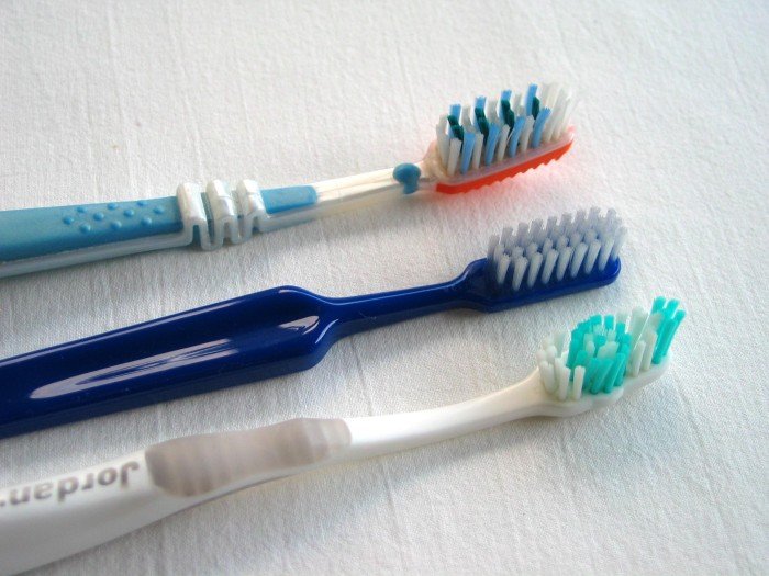 La evolución del cepillo de dientes Escola Pejoan